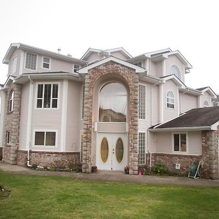 Eagle Close Executive B&B Prince Rupert Bagian luar foto